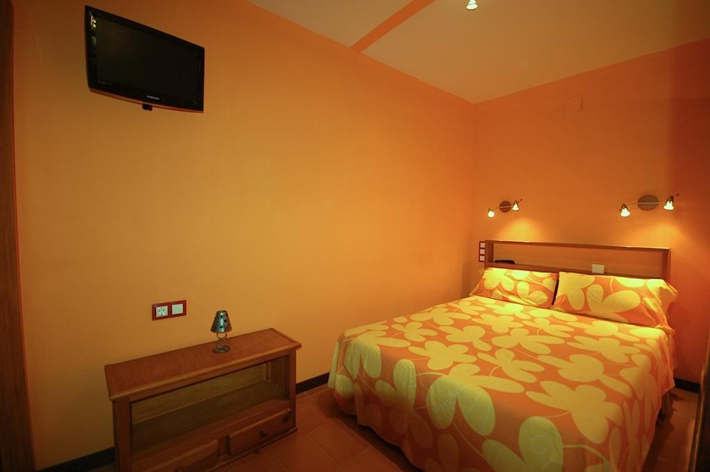 Lets Holidays Apartment Pool Terrace Tossa De Mar Exterior photo