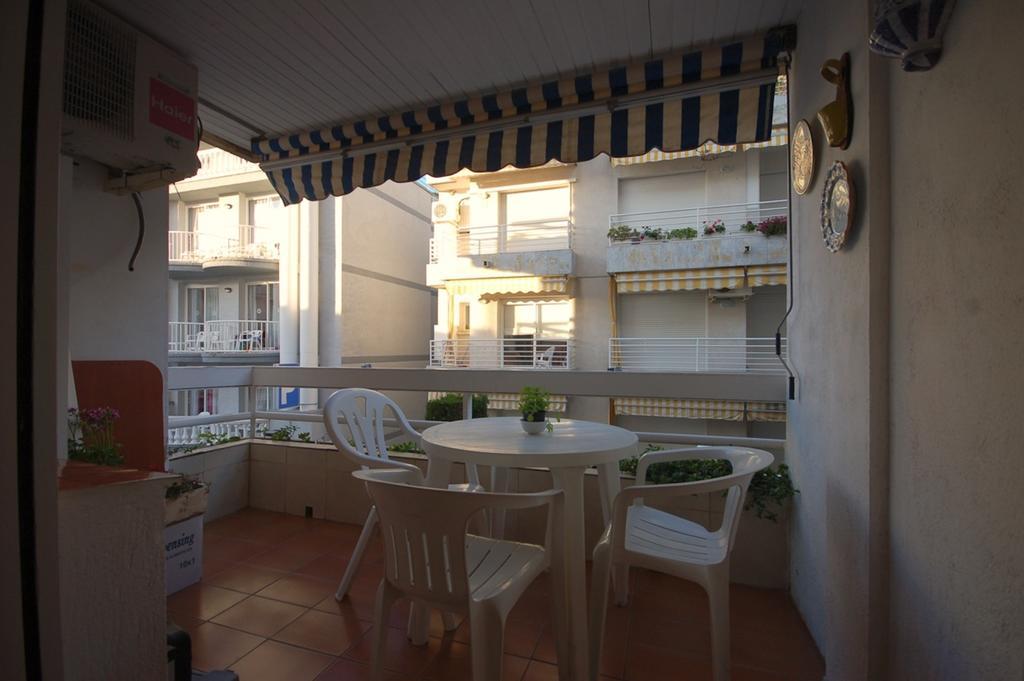 Lets Holidays Apartment Pool Terrace Tossa De Mar Exterior photo