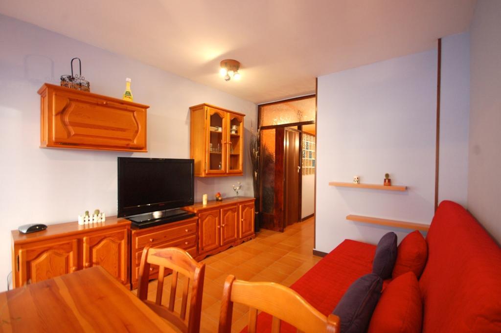 Lets Holidays Apartment Pool Terrace Tossa De Mar Exterior photo