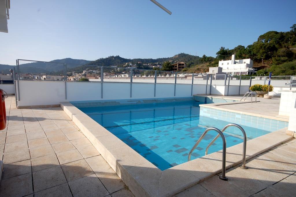Lets Holidays Apartment Pool Terrace Tossa De Mar Exterior photo